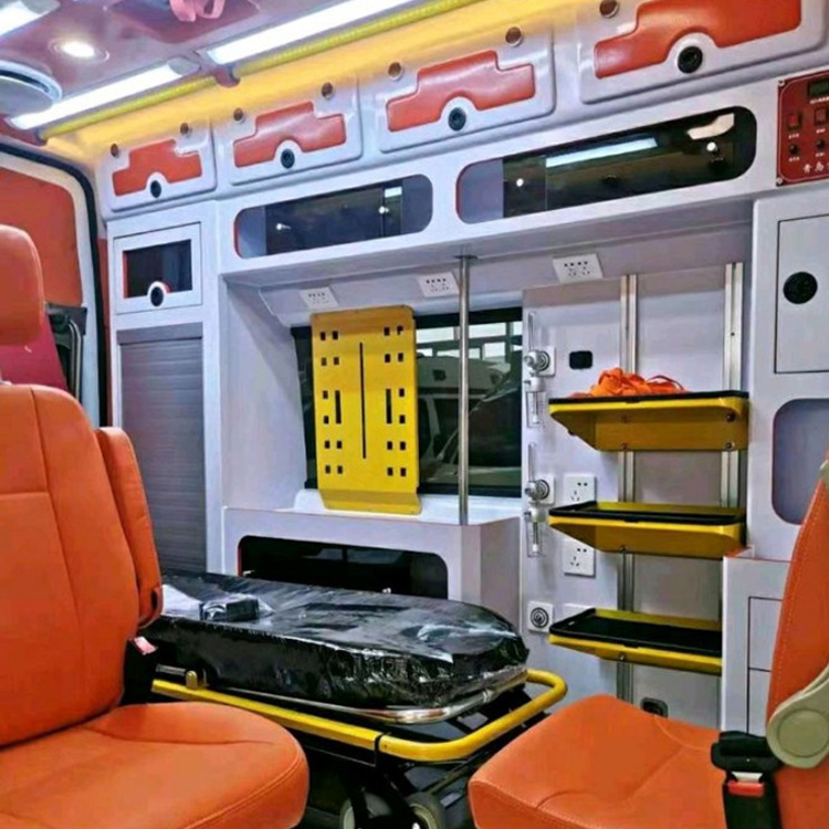 南充长途救护车护送病人租赁价格